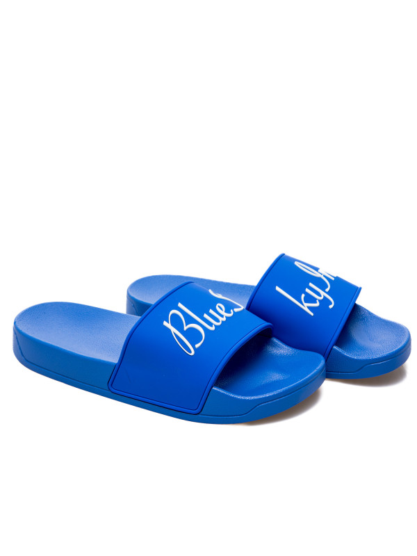 Blue Sky Inn logo slides blauw