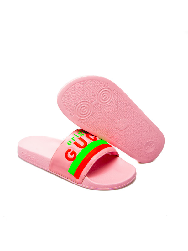 pink gucci flip flops