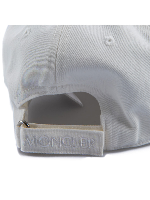Moncler baseball cap white Moncler  baseball cap white - www.derodeloper.com - Derodeloper.com