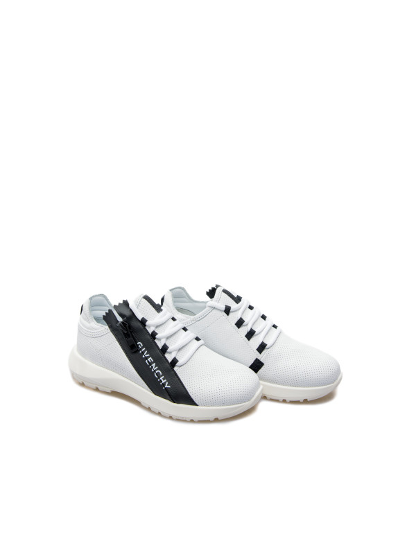 Givenchy sneakers wit