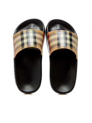 Ontevreden Pluche pop Manie Burberry Kids Sandals For Kids Buy Online In Our Webshop Derodeloper.com.