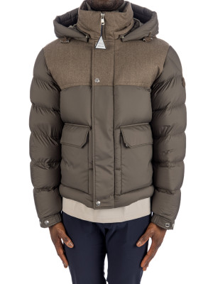 Moncler mussala jacket 440-01654